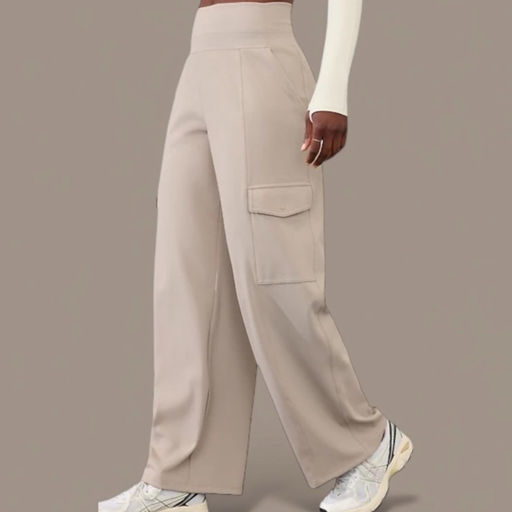 Athleta venice cargo high waisted wide leg workout pants